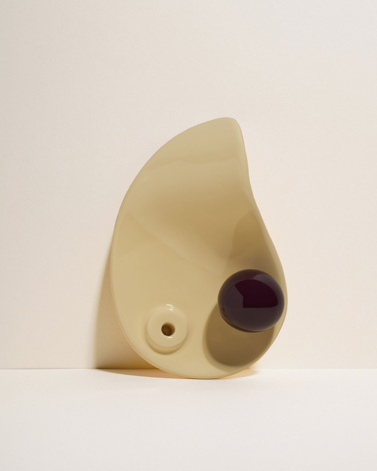 Kremowa ceramiczna podstawka na kadzidła AUURA CREAM